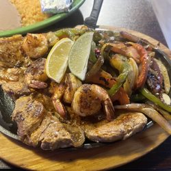 Del Sol Mexican Grill - Steak and shrimp