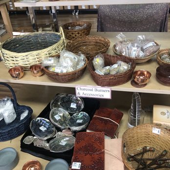 Leaves & Roots - Herbs & Spices Near Me - Orlando, Florida Leaves & Roots - Herbs & Spices Near Me - Orlando, Florida