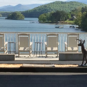 Deerfield - Rockers unite for rest and relaxation on the deck! - Hotels Near Me - Hayesville, North Carolina