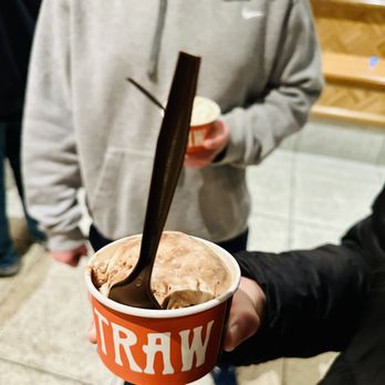 Salt & Straw - Ice Cream & Frozen Yogurt Near Me - Seattle, Washington