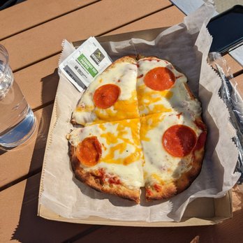 Tall Trellis Brew Co - This $10 "flatbread" looks silly and tastes like nothing. - Breweries Near Me - Olathe, Kansas