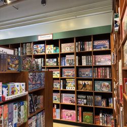 The Game Chest - Traditional games