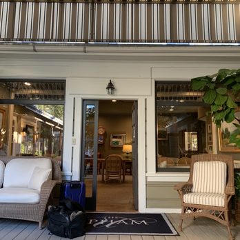 Upham Hotel - Lobby entrance - Hotels Near Me - Santa Barbara, California