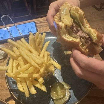 Le Non-Stop burgers Vevey - Burgers Near Me - Vevey, VD Le Non-Stop burgers Vevey - Burgers Near Me - Vevey, VD