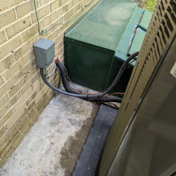 TEK7 Heating & Air Conditioning - Very clean work by the team. And brand new disconnect box that uses breakers and not fuses! No more fuses to hunt for. - Heating & Air Conditioning/HVAC Near Me - Annandale, Virginia TEK7 Heating & Air Conditioning - Very clean work by the team. And brand new disconnect box that uses breakers and not fuses! No more fuses to hunt for. - Heating & Air Conditioning/HVAC Near Me - Annandale, Virginia