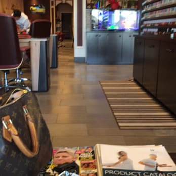 Le's Nails & Spa - Spacious, clean and nice decor - Nail Salons Near Me - Duluth, Georgia
