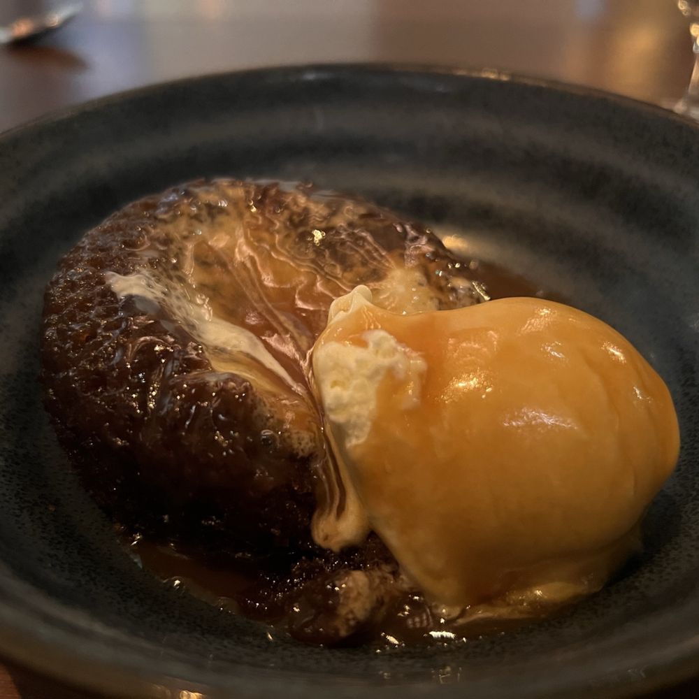 Ramsay's Kitchen - Sticky toffee pudding - New American Near Me - Las Vegas, Nevada Ramsay's Kitchen - Sticky toffee pudding - New American Near Me - Las Vegas, Nevada