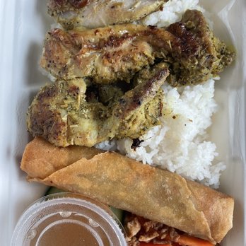 Henry's Hip Eats - lemongrass chicken meal box ($12) - Vietnamese Near Me - Vancouver, British Columbia Henry's Hip Eats - lemongrass chicken meal box ($12) - Vietnamese Near Me - Vancouver, British Columbia