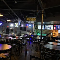Shooters Billiards & Sports Bar - Was surprised by this. Thought everyone in Texas lived the Cowgirls... I mean Cowboys