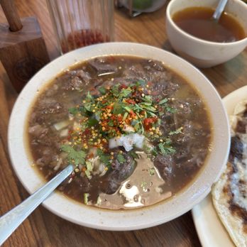 Cabeza De Res Taculichi - Plato de cabeza con consomé. - Mexican Near Me - Colton, California