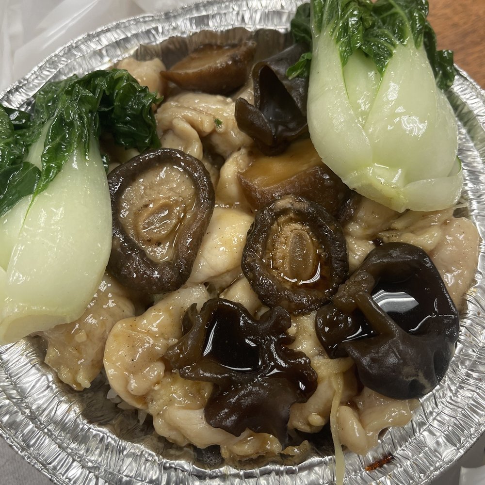 Sun Maxim's - Chicken and Mushroom Clay Pot - Bakeries Near Me - San Francisco, California Sun Maxim's - Chicken and Mushroom Clay Pot - Bakeries Near Me - San Francisco, California