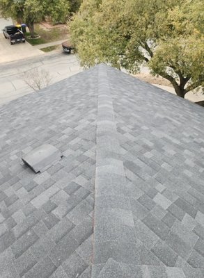 Radiant Roofing Logo