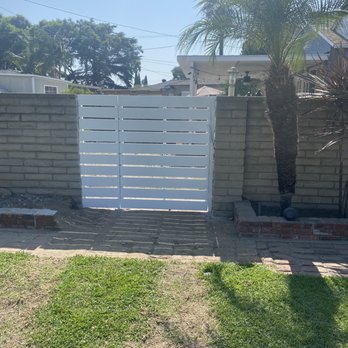 Cuadras Fence - Fences & Gates Near Me - Compton, California Cuadras Fence - Fences & Gates Near Me - Compton, California