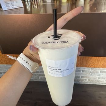 C--------A - Oolong tea latte (75% sugar, less ice) - Bubble Tea Near Me - Huntington Beach, California