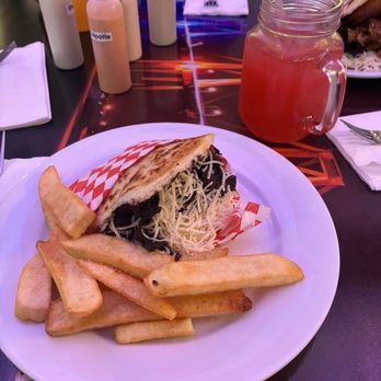 Arepa Venezuelan Kitchen - Venezuelan Near Me - Seattle, Washington Arepa Venezuelan Kitchen - Venezuelan Near Me - Seattle, Washington