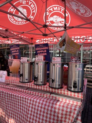 Tiny's Organic by null