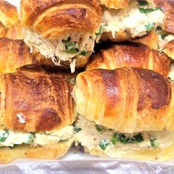 El Trigo de Oro - LOCATELLIS DE POLLO AL VERDEO