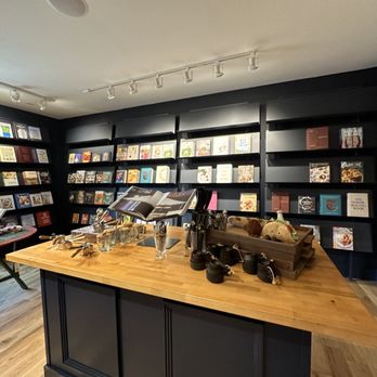 Read Shop - Upstairs - Coffee & Tea Near Me - Dallas, Texas Read Shop - Upstairs - Coffee & Tea Near Me - Dallas, Texas