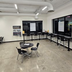 Les Schwab Tire Center