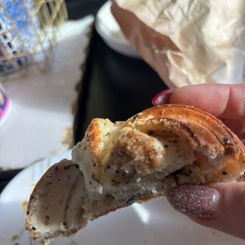 Fabrique Artisan Bakery - Bakeries Near Me - New York, New York