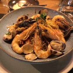 Restaurante Burro Velho - Spaghetti with prawns and mussels