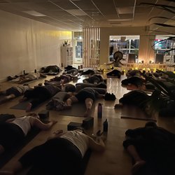 VIVE LA Yoga - Yin + Sound Bath
