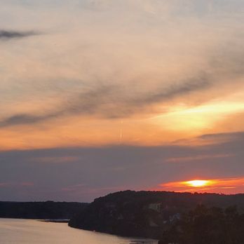 JB Hook's - Beautiful Sunset - Seafood Near Me - Lake Ozark, Missouri JB Hook's - Beautiful Sunset - Seafood Near Me - Lake Ozark, Missouri