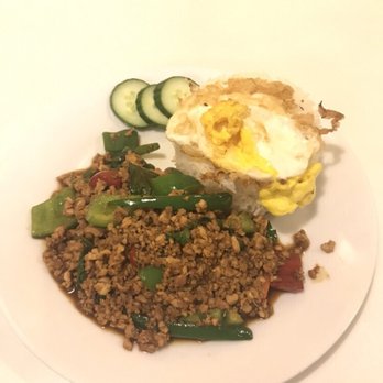 Pineapple Thai cuisine - Pad Ka-Pow - Thai Near Me - Chestnut Hill, Massachusetts