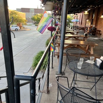 Bread & Circus Sandwich Kitchen - Cute outdoor patio - Sandwiches Near Me - Sioux Falls, South Dakota Bread & Circus Sandwich Kitchen - Cute outdoor patio - Sandwiches Near Me - Sioux Falls, South Dakota