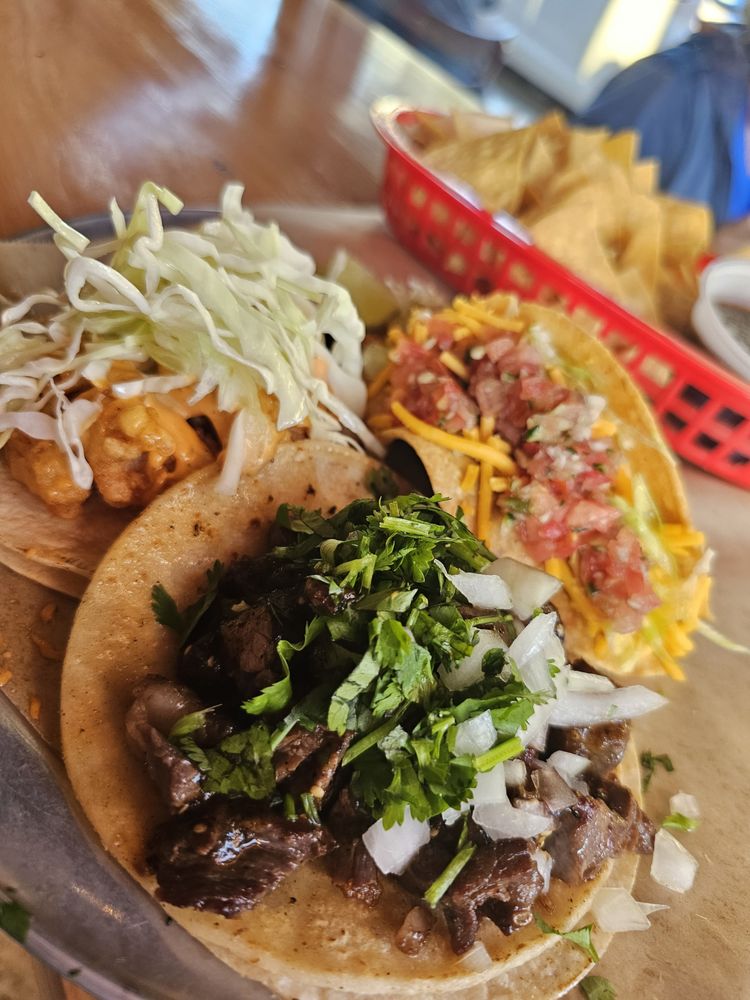 LA ESQUINITA 40 Photos & 24 Reviews 5400 College Ave, Oakland, California Latin American