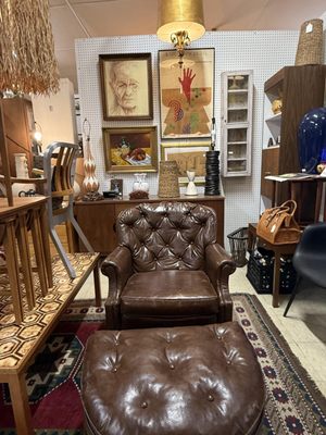 Harbert Antique Mall by null