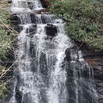 Soco Falls - Socco Falls - Hiking Near Me Soco Falls - Socco Falls - Hiking Near Me