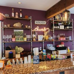 Nostrano Vineyards - Bar area