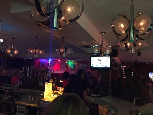 Darrell's Tavern by null