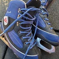 San Mateo On Ice - Ice skate rentals