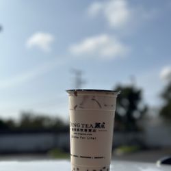 Ding Tea - Hawthorne - #1 Signature Milk Tea with Boba