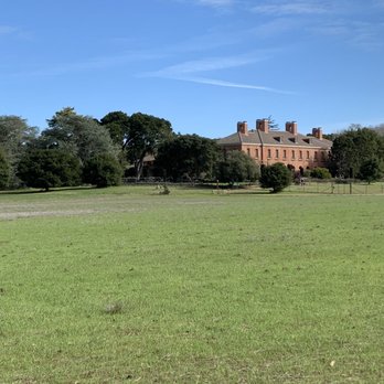 Filoli - Tons of space. - Botanical Gardens Near Me - Woodside, California