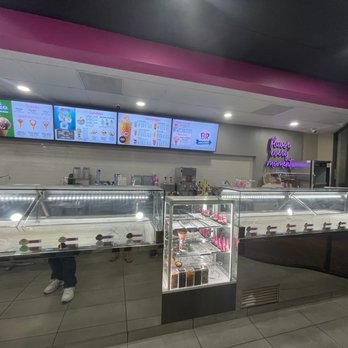 Baskin-Robbins - New Display case for the cones and toppings - Ice Cream & Frozen Yogurt Near Me - Yorba Linda, California Baskin-Robbins - New Display case for the cones and toppings - Ice Cream & Frozen Yogurt Near Me - Yorba Linda, California