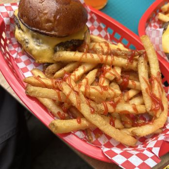 Velzyland Burger Co - Burgers Near Me - Wailuku, Hawaii Velzyland Burger Co - Burgers Near Me - Wailuku, Hawaii
