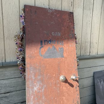 Indie Cat Vintage - Used, Vintage & Consignment Near Me - Independence, California Indie Cat Vintage - Used, Vintage & Consignment Near Me - Independence, California
