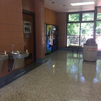 Goshen Road Rest Area - Clean restrooms available in men, women, and unisex - Rest Stops Near Me - Opdyke, Illinois