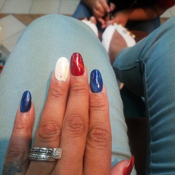 Envy Nails - The nail tech located in the corner is great with nails. - Nail Salons Near Me - New York, New York