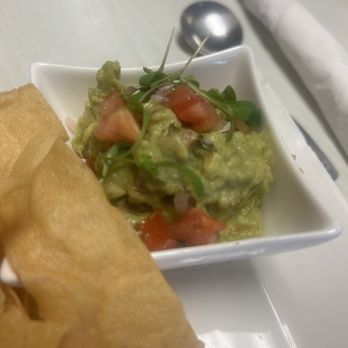 Restaurante Los Primos - Guacamole, salsa, and chips - Breakfast & Brunch Near Me - Palm Desert, California Restaurante Los Primos - Guacamole, salsa, and chips - Breakfast & Brunch Near Me - Palm Desert, California