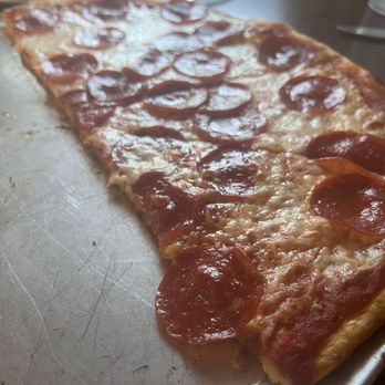 Joe's Pizza & Pasta - Pepperoni New York Style Pizza - Italian Near Me - Amarillo, Texas