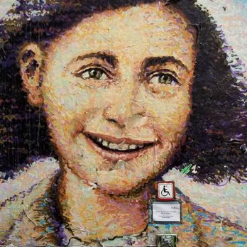 Anne Frank Zentrum - Large mural at museum entrance - Museums Near Me - Berlin, BE