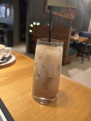 Oak and Honey by null