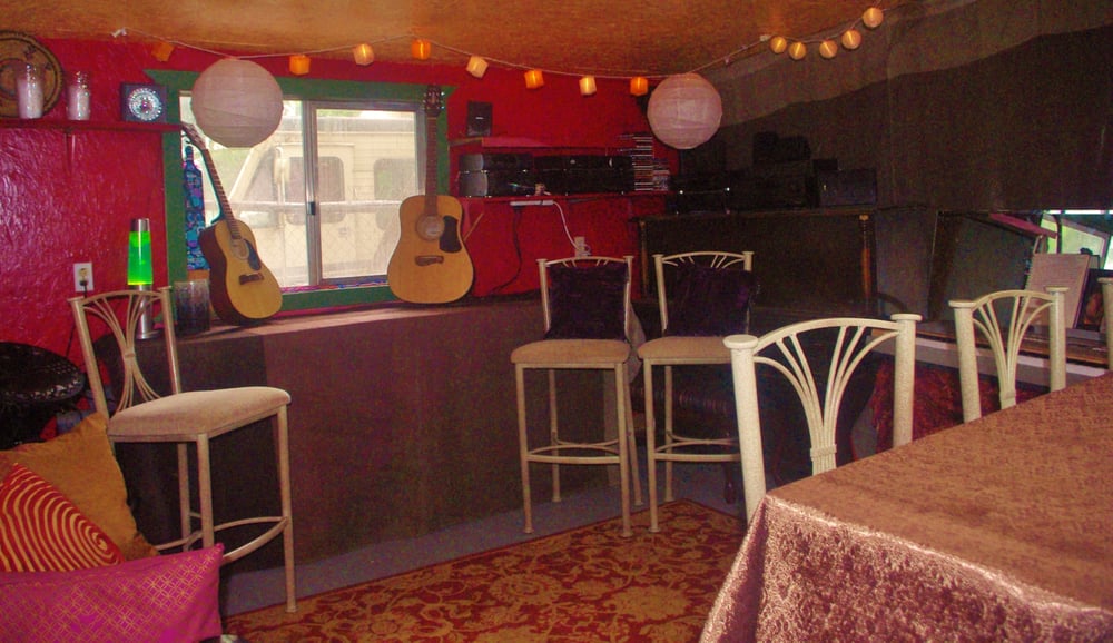 RUSHING RIVER RETREAT Updated July 2024 49750 N Santiam Hwy, Idanha