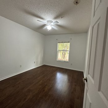 Paint See Us - Freshly Painted Bedroom - Painters Near Me - Ocoee, Florida