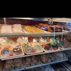 Nanno's Bakery - Beautiful cookies!!