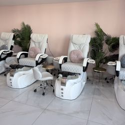 Me Time Beauty Lounge - Adorable and very clean